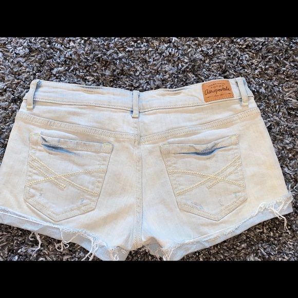 Low rise Aeropostale Shorts size 5/6 - Picture 2 of 4